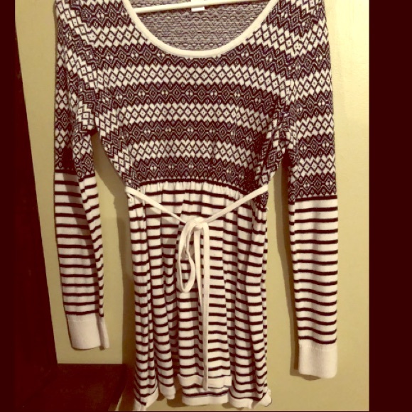 Motherhood Maternity sweater top - Picture 1 of 3